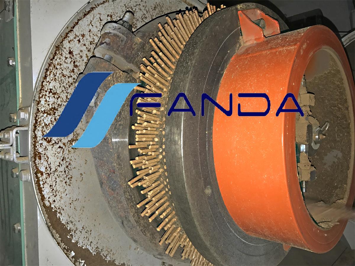 ring die pellet machine.jpg