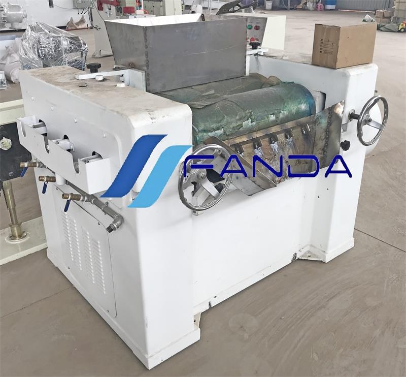 Three roll mill.jpg