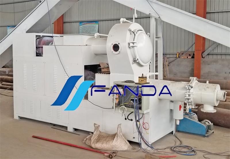 Vacuum plodder.jpg